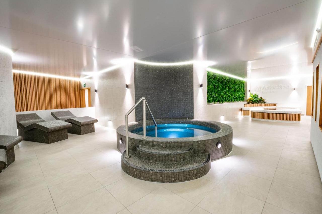 Tlh Carlton Hotel And Spa - Tlh Leisure And Entertainment Resort Torquay Exterior photo