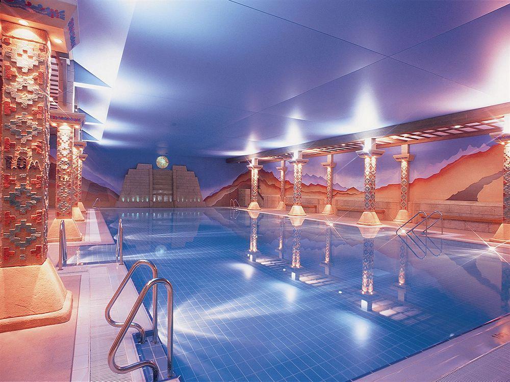 Tlh Carlton Hotel And Spa - Tlh Leisure And Entertainment Resort Torquay Exterior photo